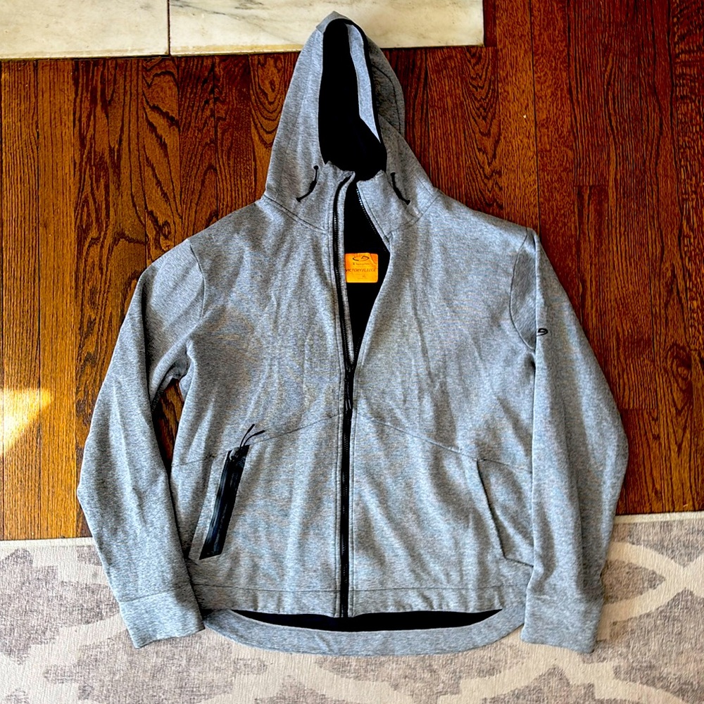 Men Champions Victory Fleece zip up hoodie size XL